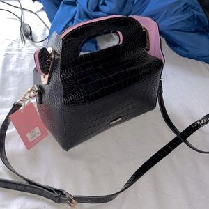 Brand NEW Skinny Dip House Crocodile Purse